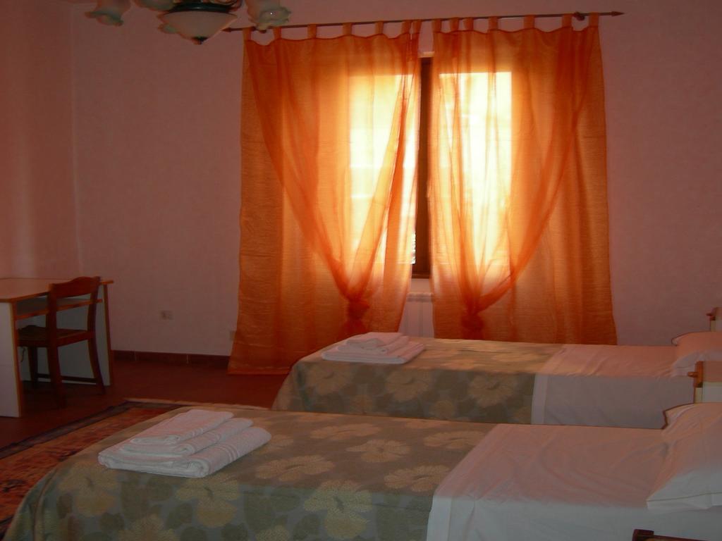 Vacanze Deaf Rome Buitenkant foto